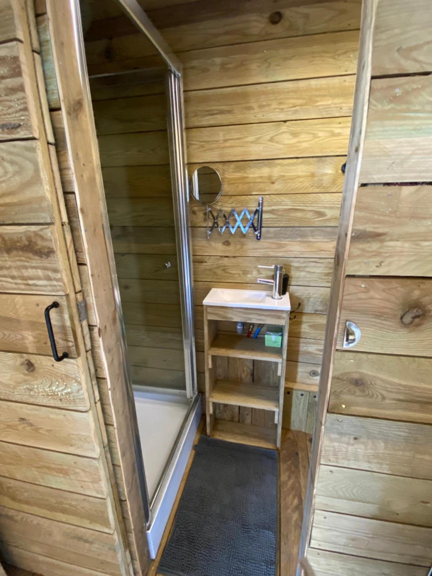 Tiny House Pension Digny Buitenkant foto