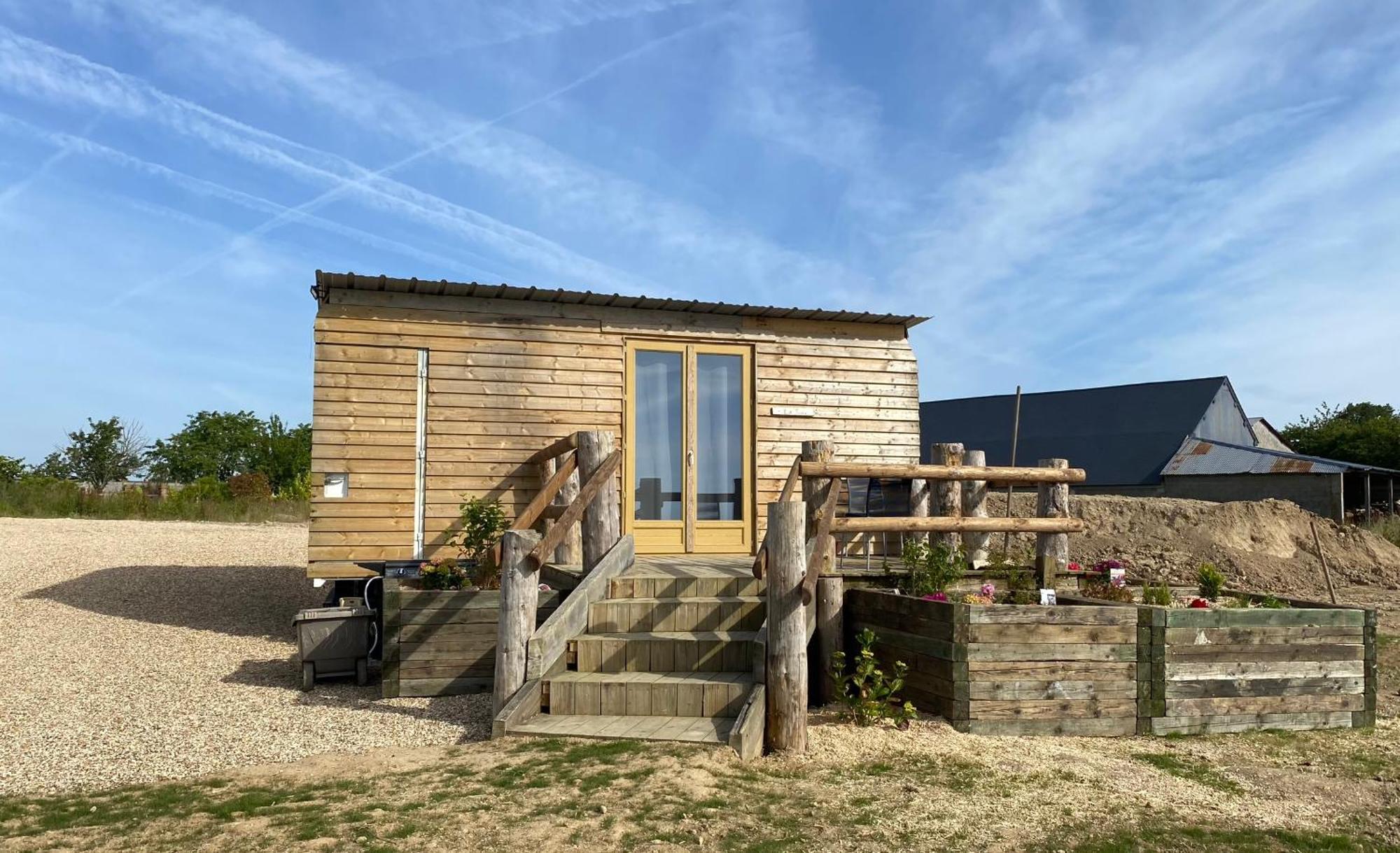 Tiny House Pension Digny Buitenkant foto