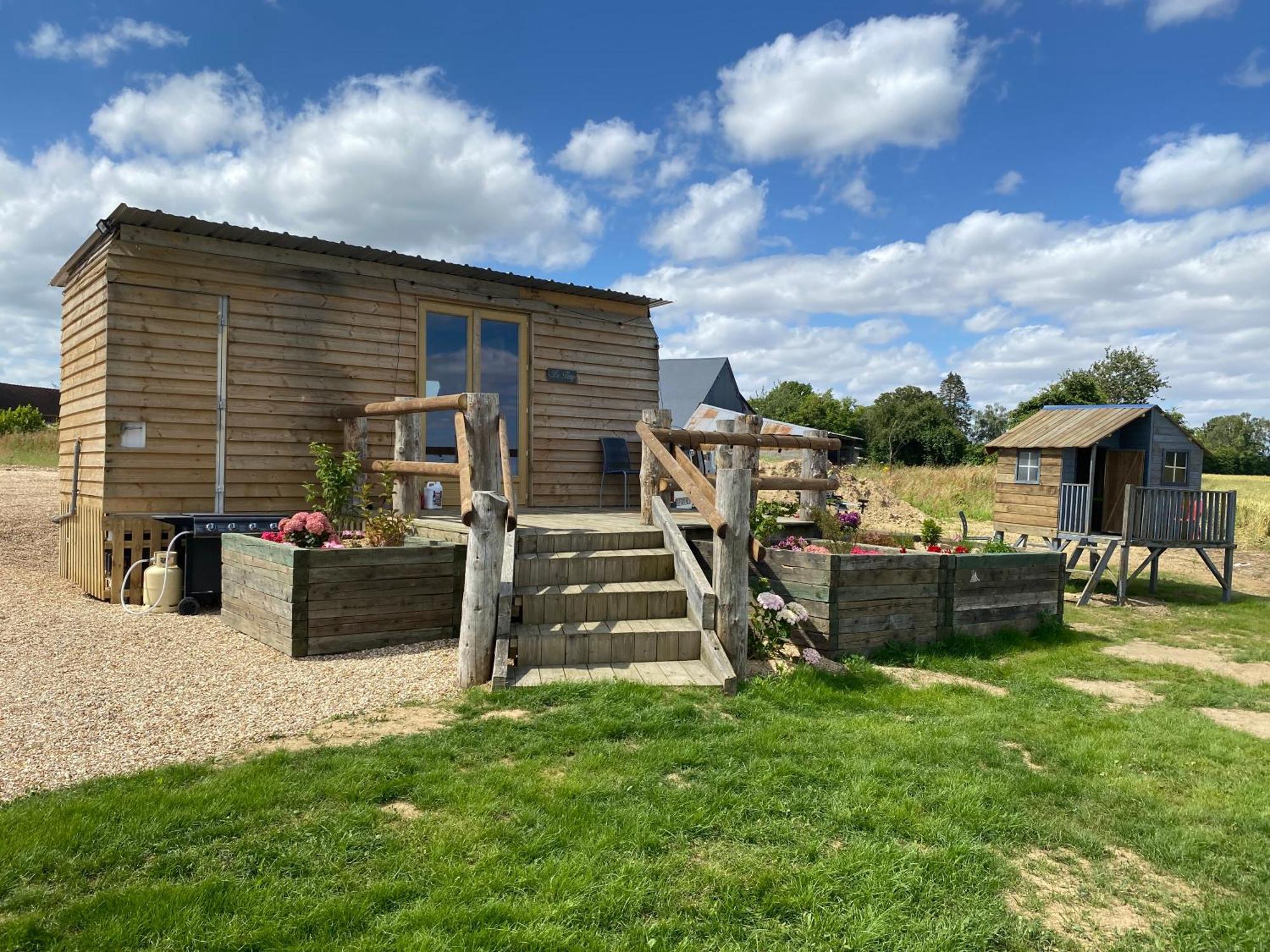 Tiny House Pension Digny Buitenkant foto